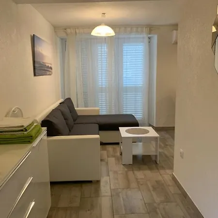 Apartman Annamaria Cres Exterior photo
